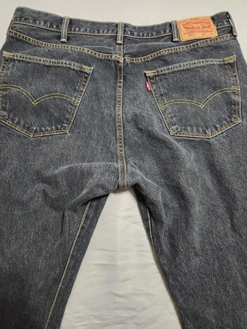 Levis 501 Mens Black Jeans 40x30 Altered Cropped Measures 39x24.5 Button Fly STF
